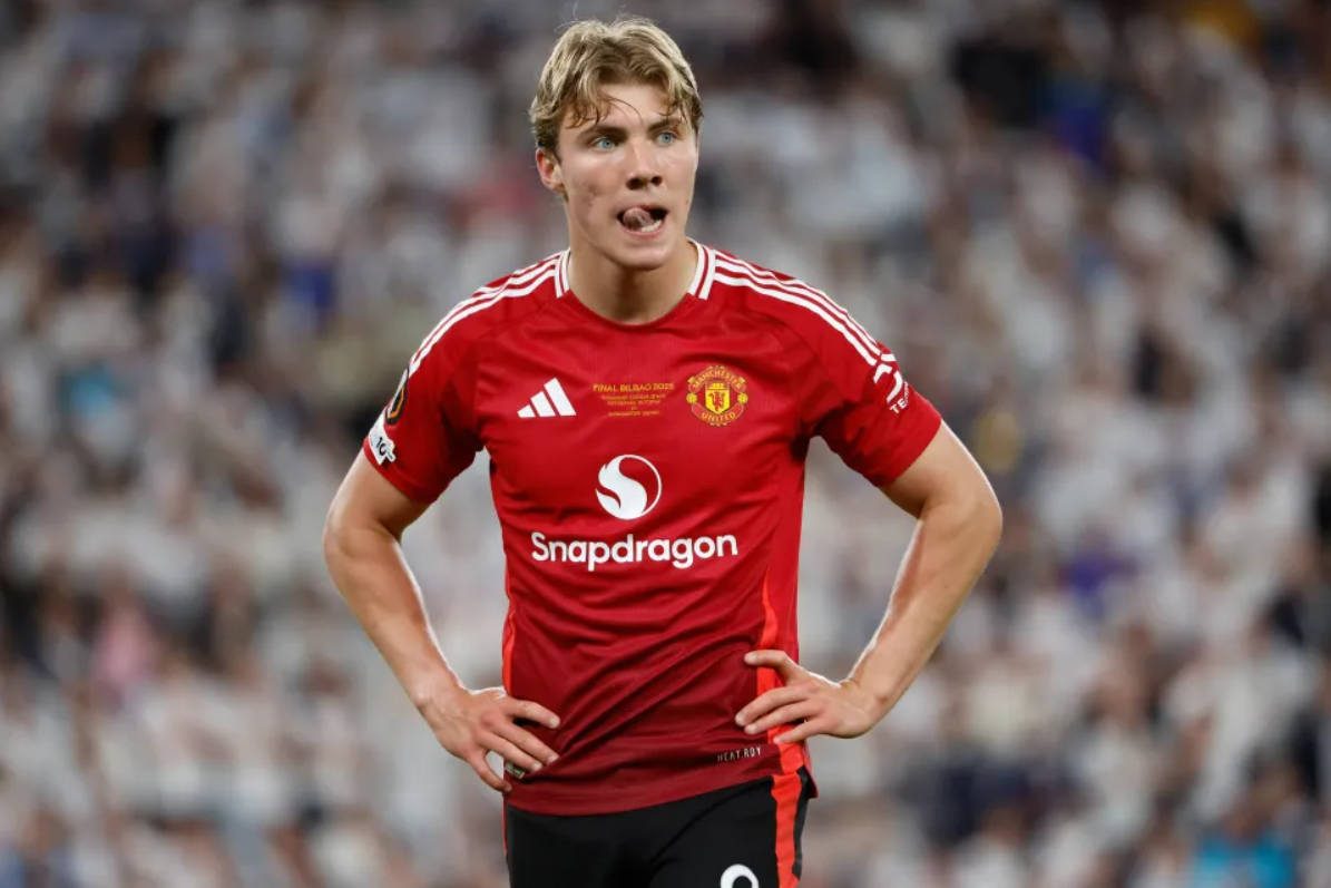 开云体育网址-英媒：那不勒斯有兴趣签下霍伊伦，正在考虑采取行动