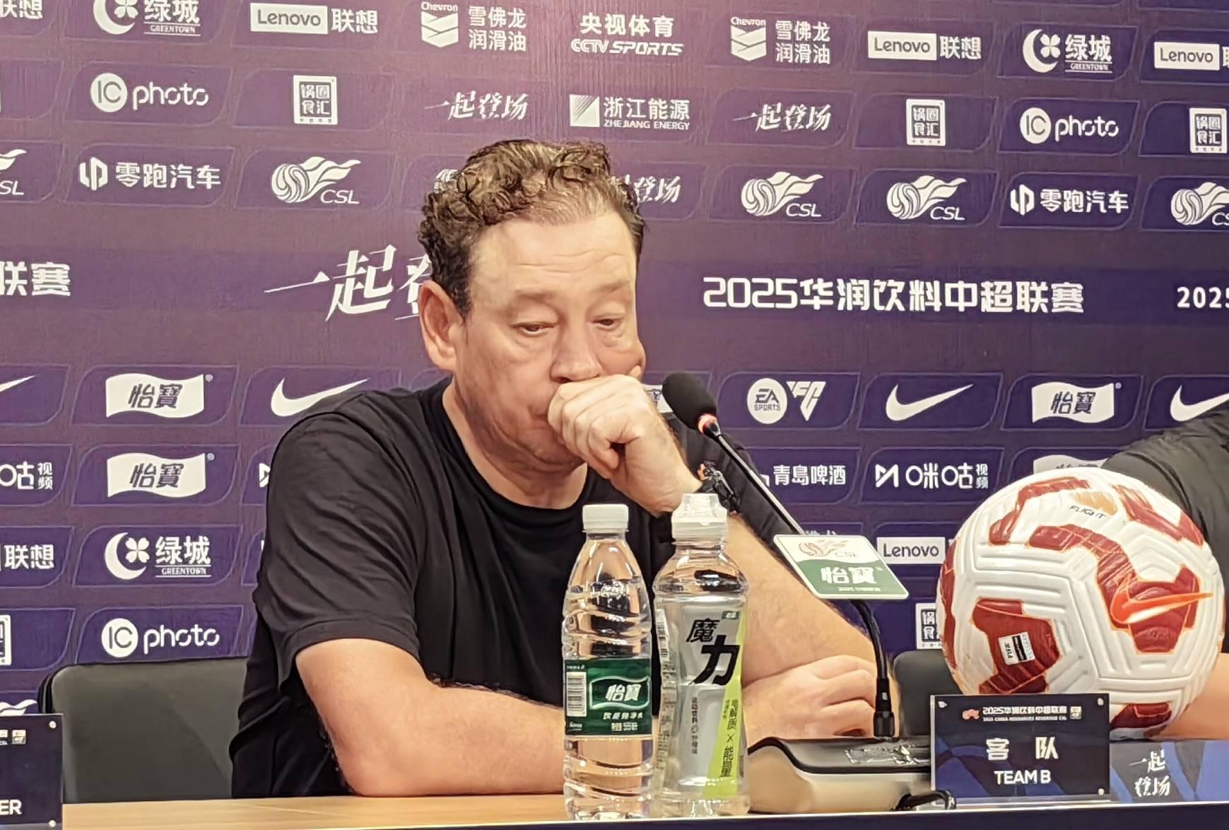 开云体育APP-东体：斯卢茨基团队多次复盘最近三场比赛；吴曦能否出战待定